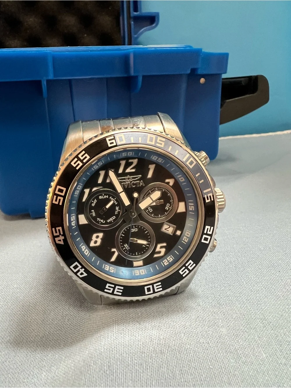 Invicta Black and Blue Men's Chronograph Watch, Model 20478.